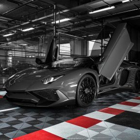 Kunststoff-Werkstattboden